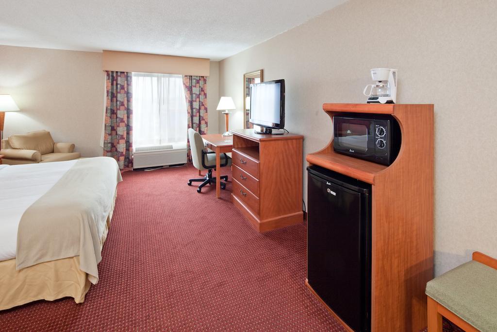 Holiday Inn Express Cincinnati-Lawrenceburg Exterior photo